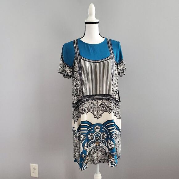 Express Graphic Short Sleeve Shift Dress Size S Petite - Picture 1 of 9